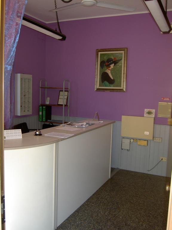 Hotel Violetta بارما المظهر الخارجي الصورة