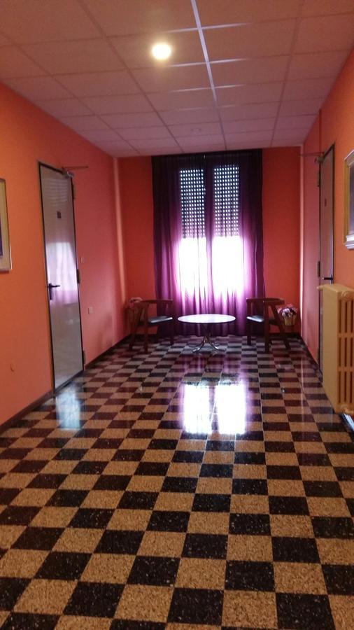 Hotel Violetta بارما المظهر الخارجي الصورة